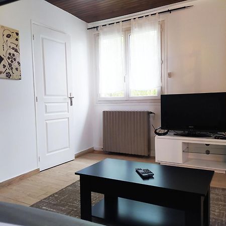 Charmant Studio Au Calme Proche Rer Stade De France Paris スタン エクステリア 写真