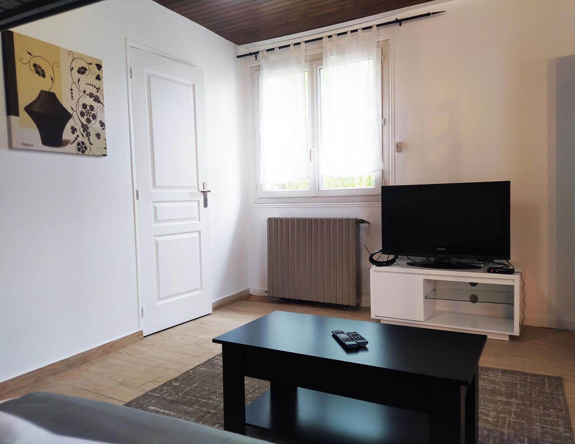 Charmant Studio Au Calme Proche Rer Stade De France Paris スタン エクステリア 写真